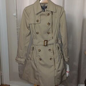 ELEGANT COAT IDEAL FOR THE FALL SEASON
